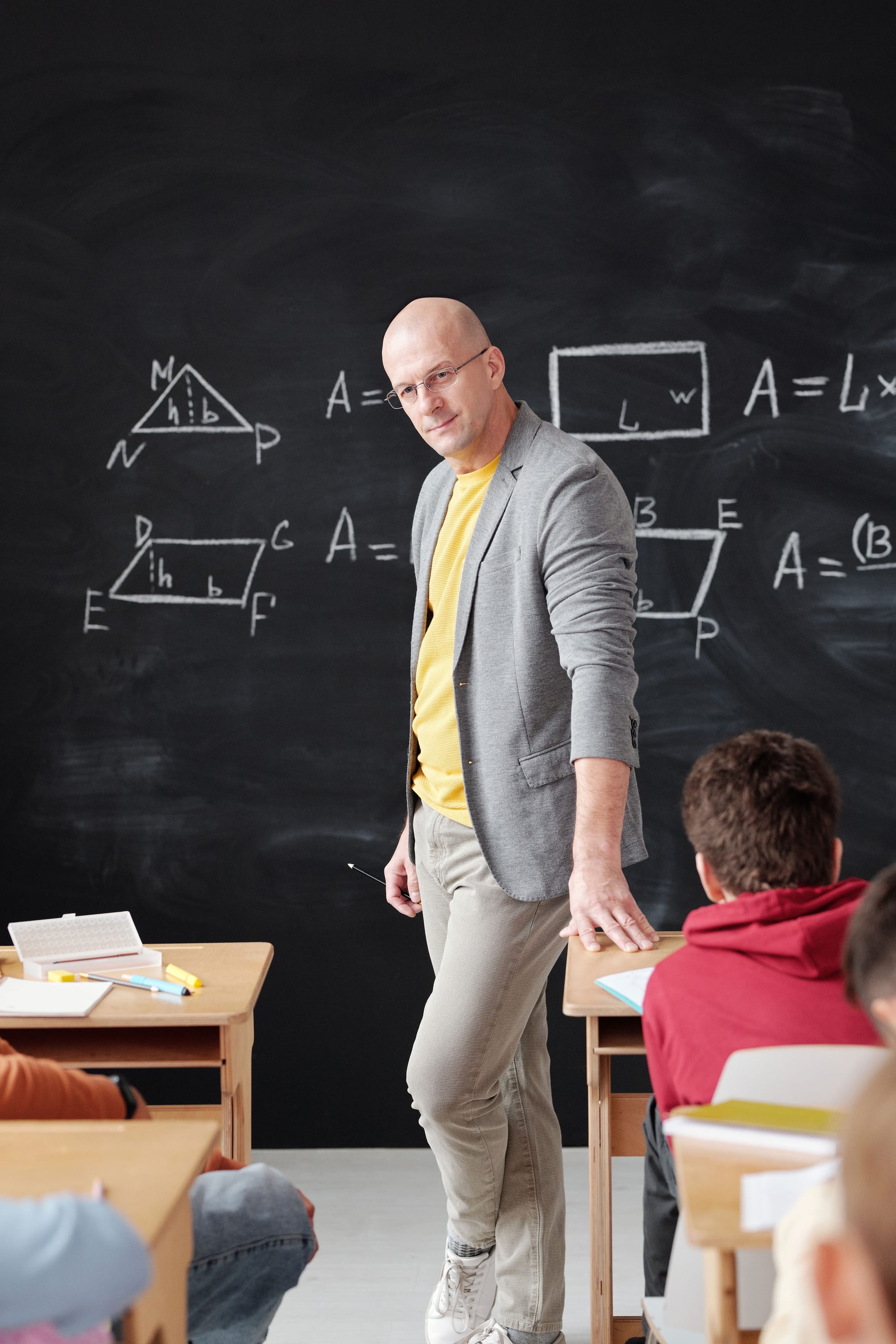ChatGPT invade escolas gregas: o que isso significa para o seu emprego?
