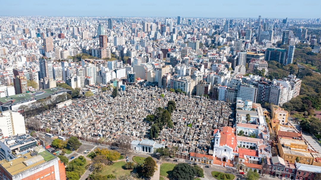 IA no jornalismo local: eficiência ou risco para a alma das notícias?