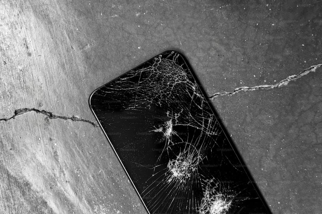 Celular carrega rápido e depois engasga? O calor explica, e a IA protege